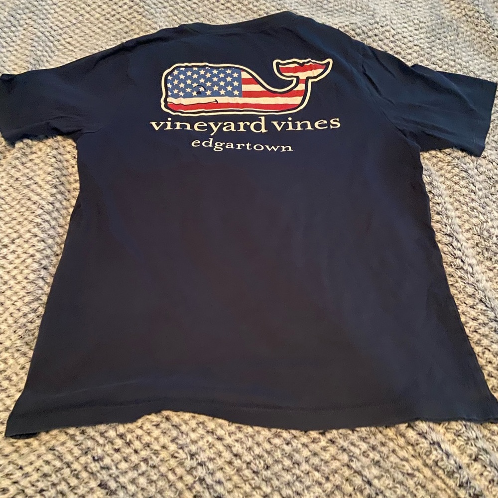 Boys vineyard vines shirt, L (16)